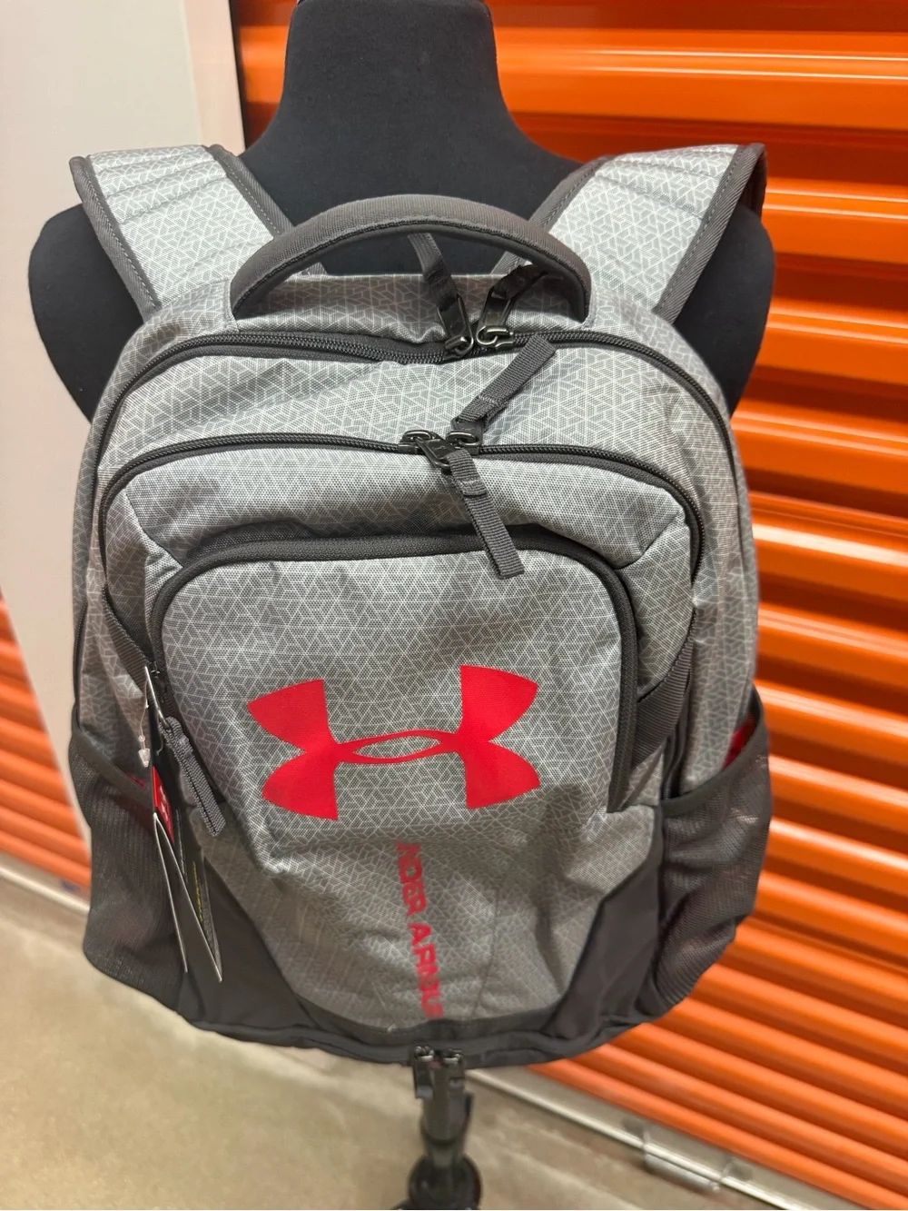 NWT Under Armour Hustle 3.0 Gray & Red Men's Backpack